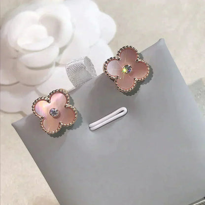 [Rosla Jewelry]CLOVER MEDIUM 1 MOTIFS  PINK MOP DIAMOND EARRINGS
