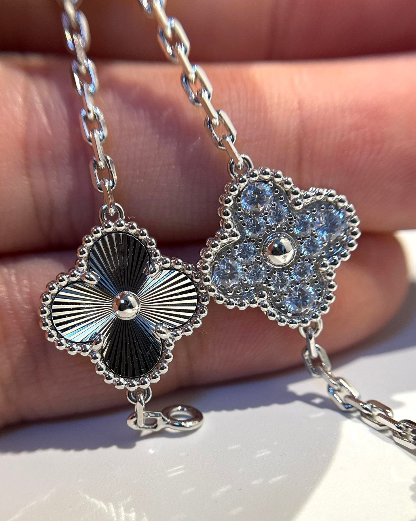 [Rosla Jewelry]CLOVER 5 MOTIF SILVER DIAMOND BRACELET